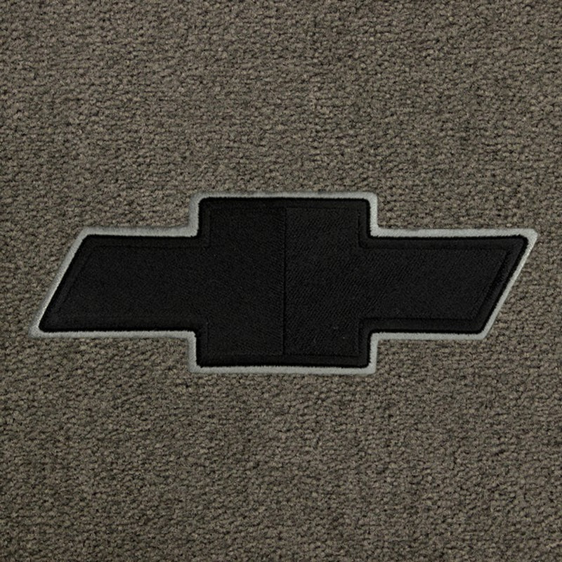 Lloyd Luxe Small Cargo Mat for '99-04 Chevy Tracker W/Black Filled Chevy Bowtie