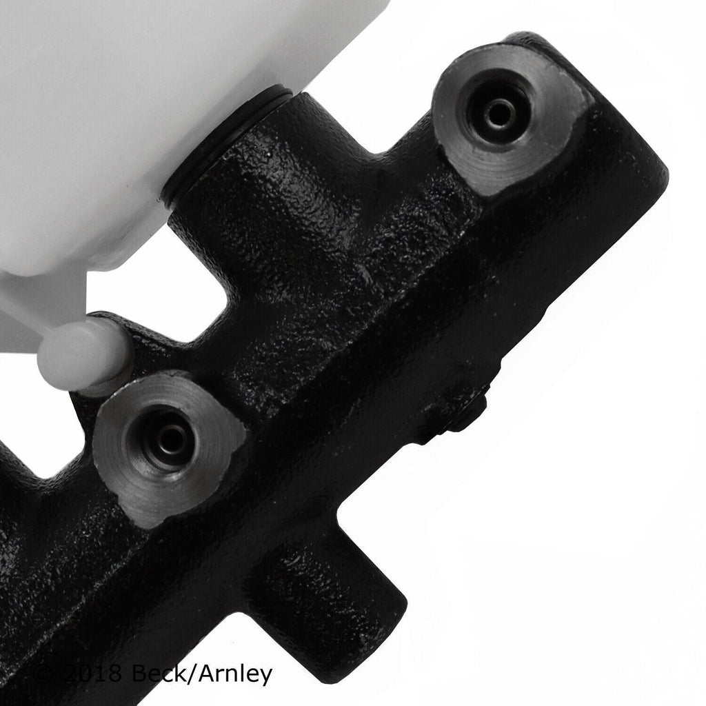 Beck Arnley Brake Master Cylinder for 1995-2002 Kia Sportage 072-9443