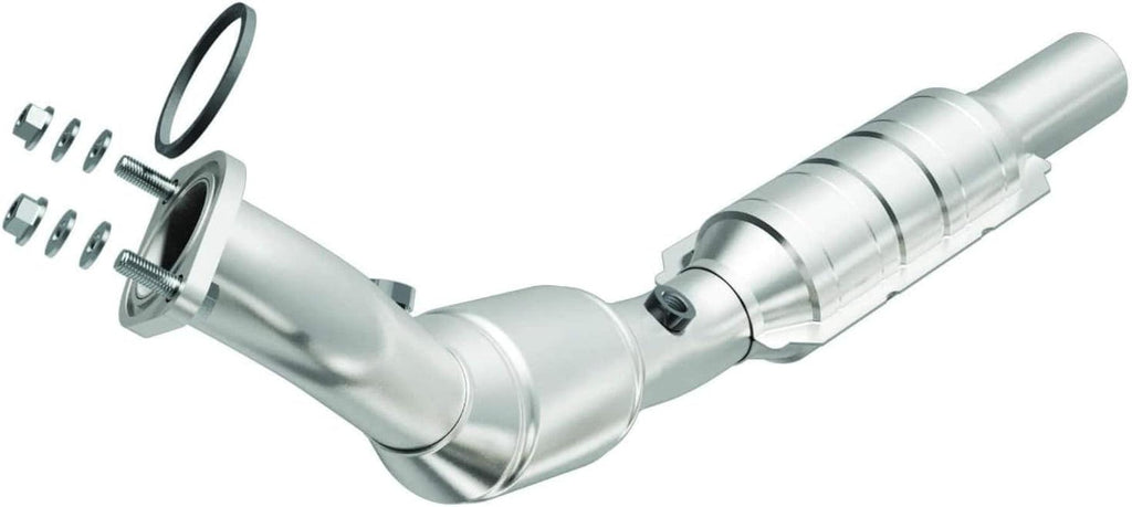 Magnaflow Direct-Fit Catalytic Converter OEM Grade Federal/Epa Compliant 51673 - Stainless Steel 2.5In Main Piping, 33.9In Overall Length, Pre-And-Post Converter O2 Sensor - OEM Camaro Replacement