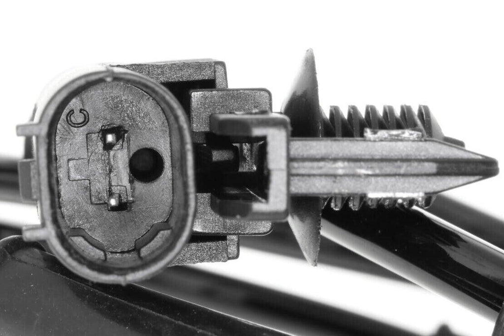 Vemo ABS Wheel Speed Sensor for INFINITI V38-72-0132