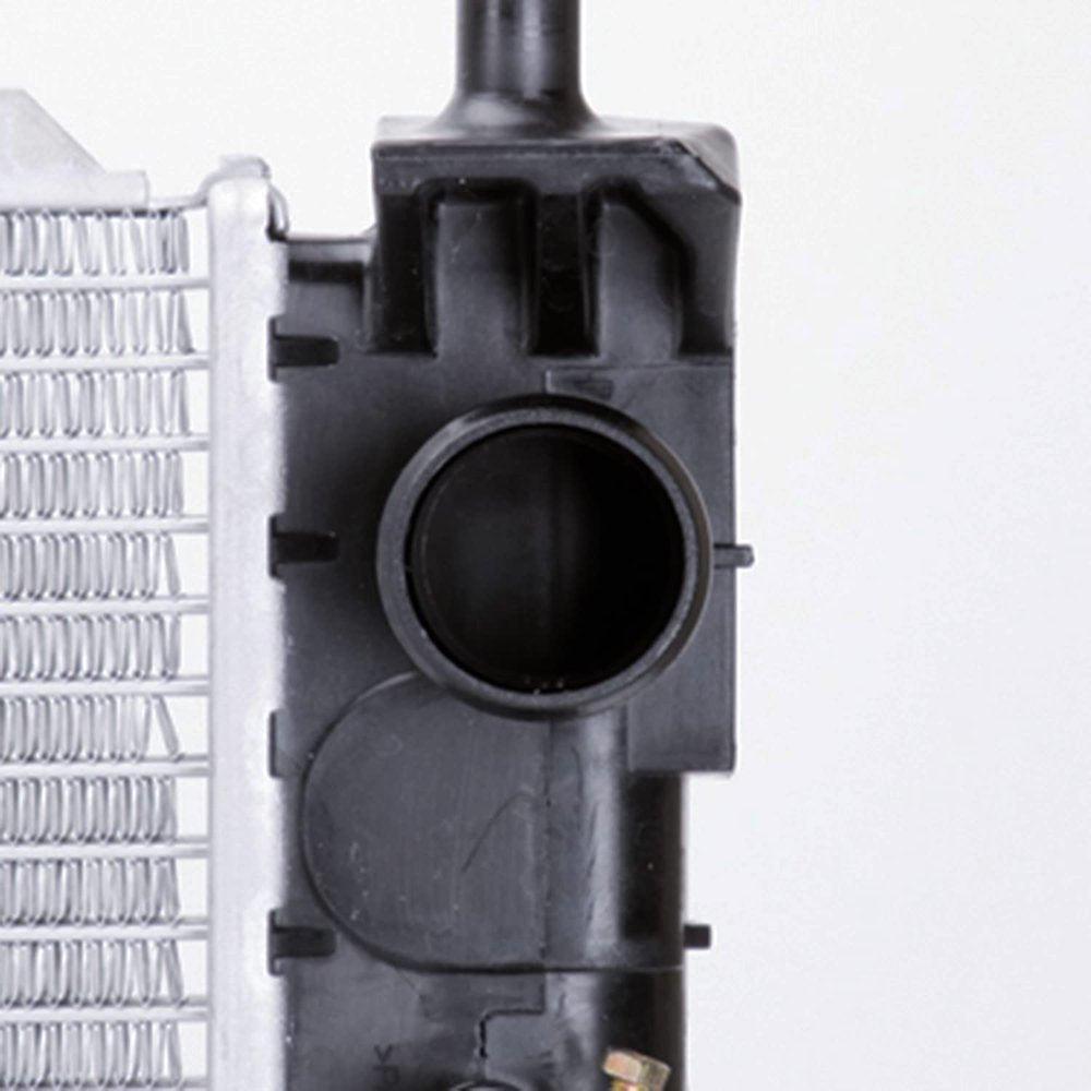 13041 Plastic/Aluminum Radiator for Ford Escape, Mercury Mariner FO3010278