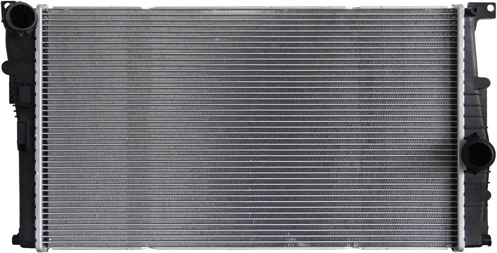 13600 Radiator Compatible with 2014-2019 BMW I3