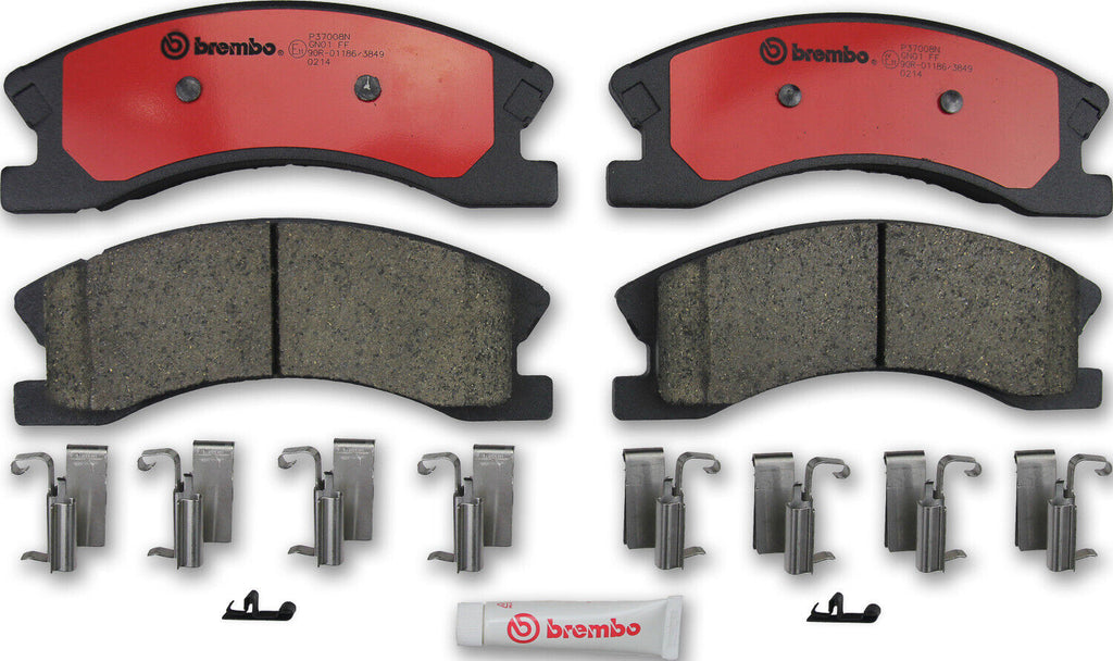 Brembo Front Disc Brake Pad Set for 1999-2004 Grand Cherokee (P37008N)