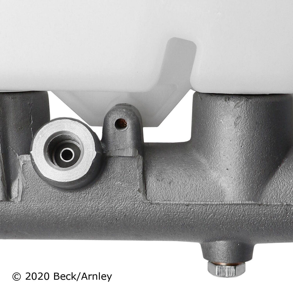 Beck Arnley Brake Master Cylinder for 03-05 RAV4 072-9575