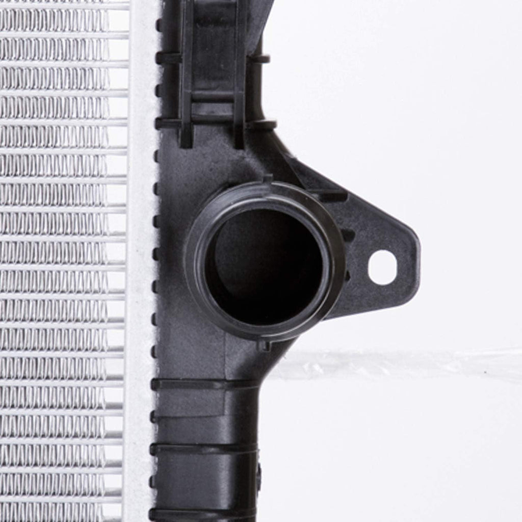 13352 Compatible with Ford Focus Replacement Radiator