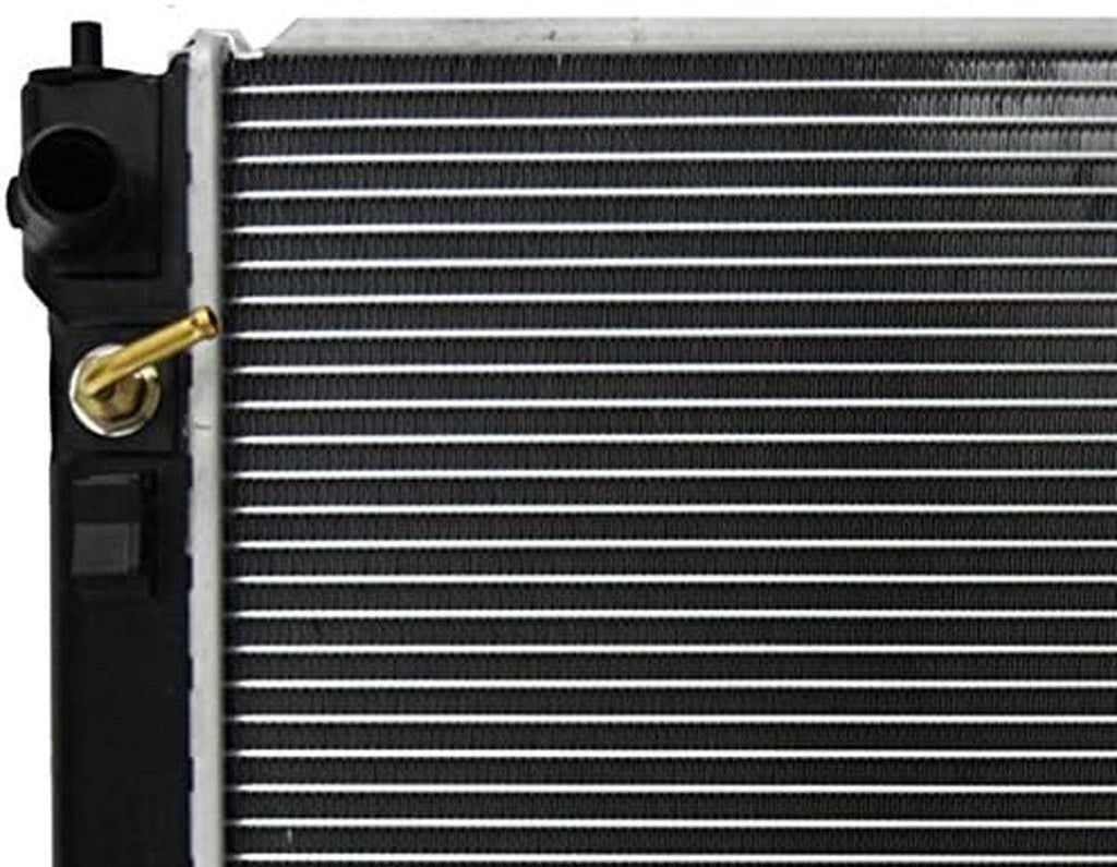 3695: Radiator Nissan Versa 1.6L 2019-2012; Nissan Versa Note 1.6L 2018-2014