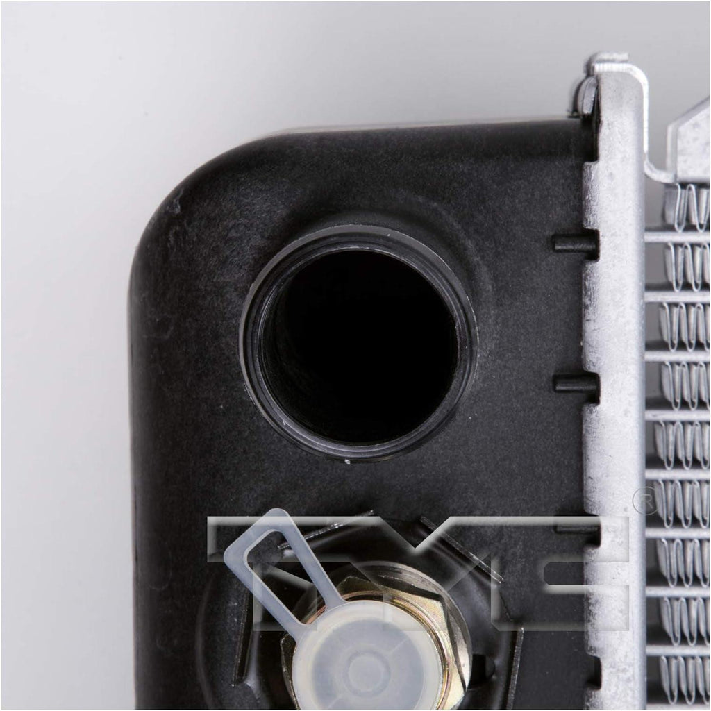 2713 Radiator Compatible with 2003-2004 Chevrolet Express Vans