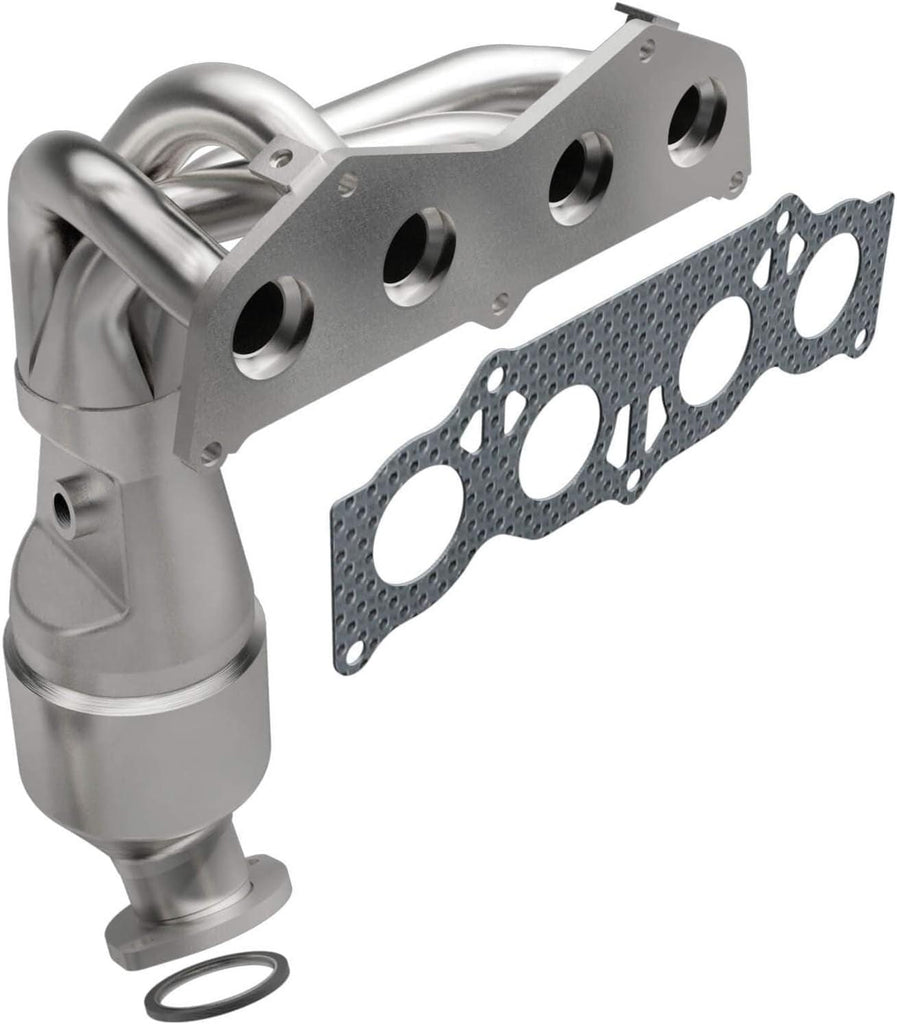 Magnaflow Manifold Catalytic Converter California Grade CARB Compliant 5531291 - Stainless Steel 2.5In Main Piping, 19.75In Overall Length, Pre-Converter O2 Sensor - CA Legal Import Replacement