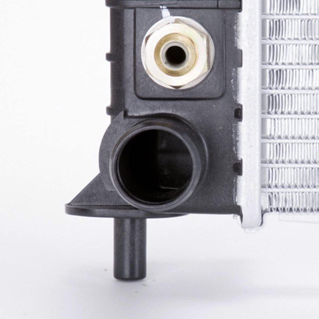 2818 Radiator Compatible with 2005-2008 Ford F- Series Pickup (Hvy Dty)