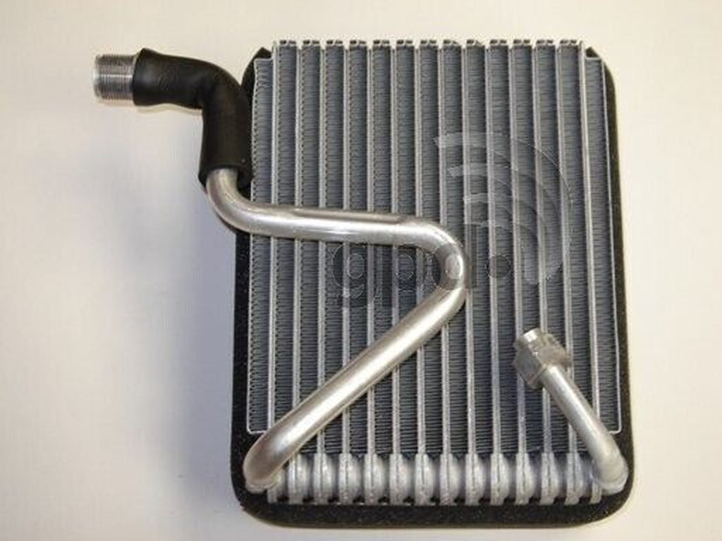 Global Parts A/C Evaporator Core for Tracker, Sidekick, X-90 4711507