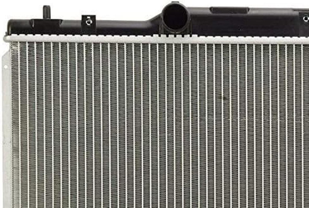 3152: Radiator Toyota Solara 2.4L 2003-2002