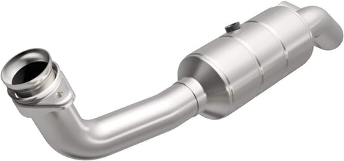 Magnaflow Direct-Fit Catalytic Converter OEM Grade Federal/Epa Compliant 49694 - Stainless Steel 2.25In Main Piping, 30.5In Overall Length, Midbed O2 Sensor - Truck OEM Replacement