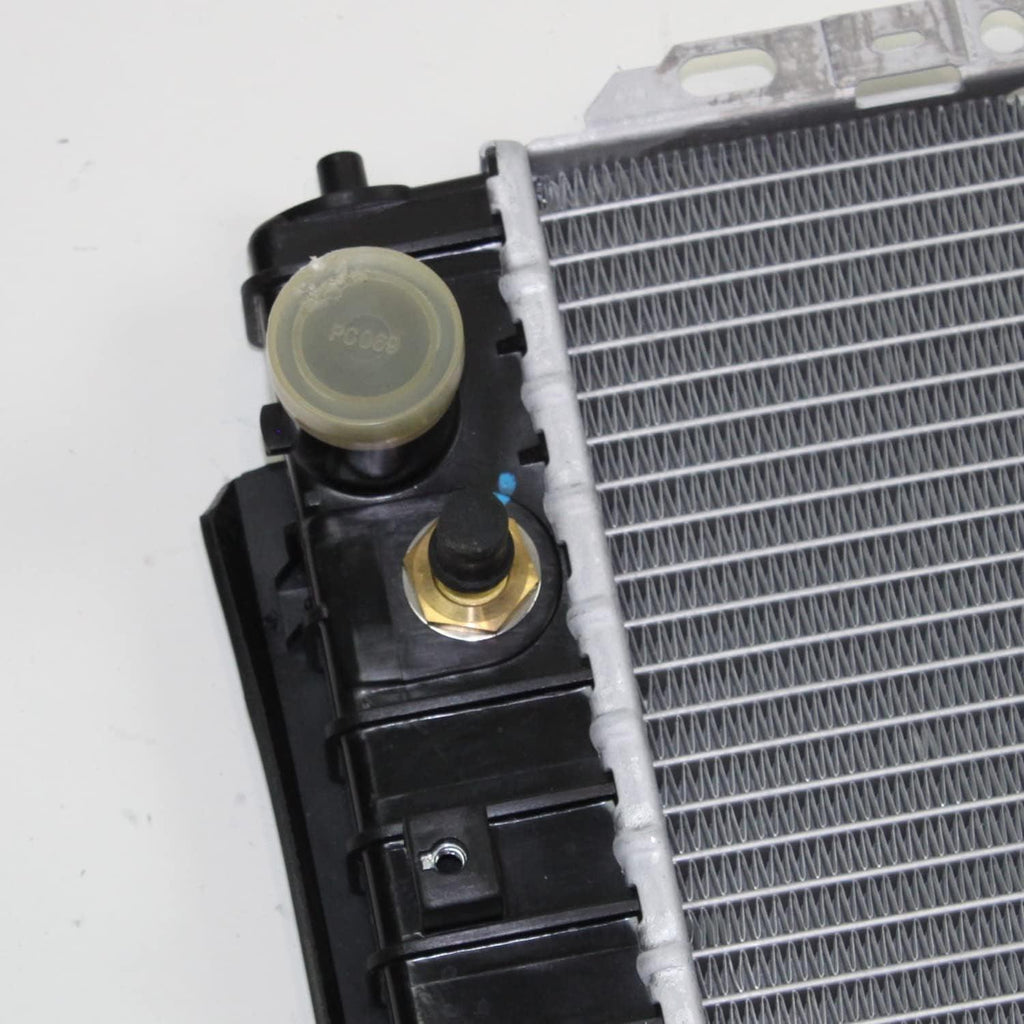 13067 Radiator Compatible with 2005-2007 Ford Escape