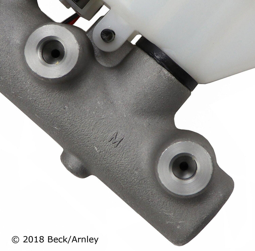 Beck Arnley Brake Master Cylinder for 02-05 Kia Sedona 072-9618