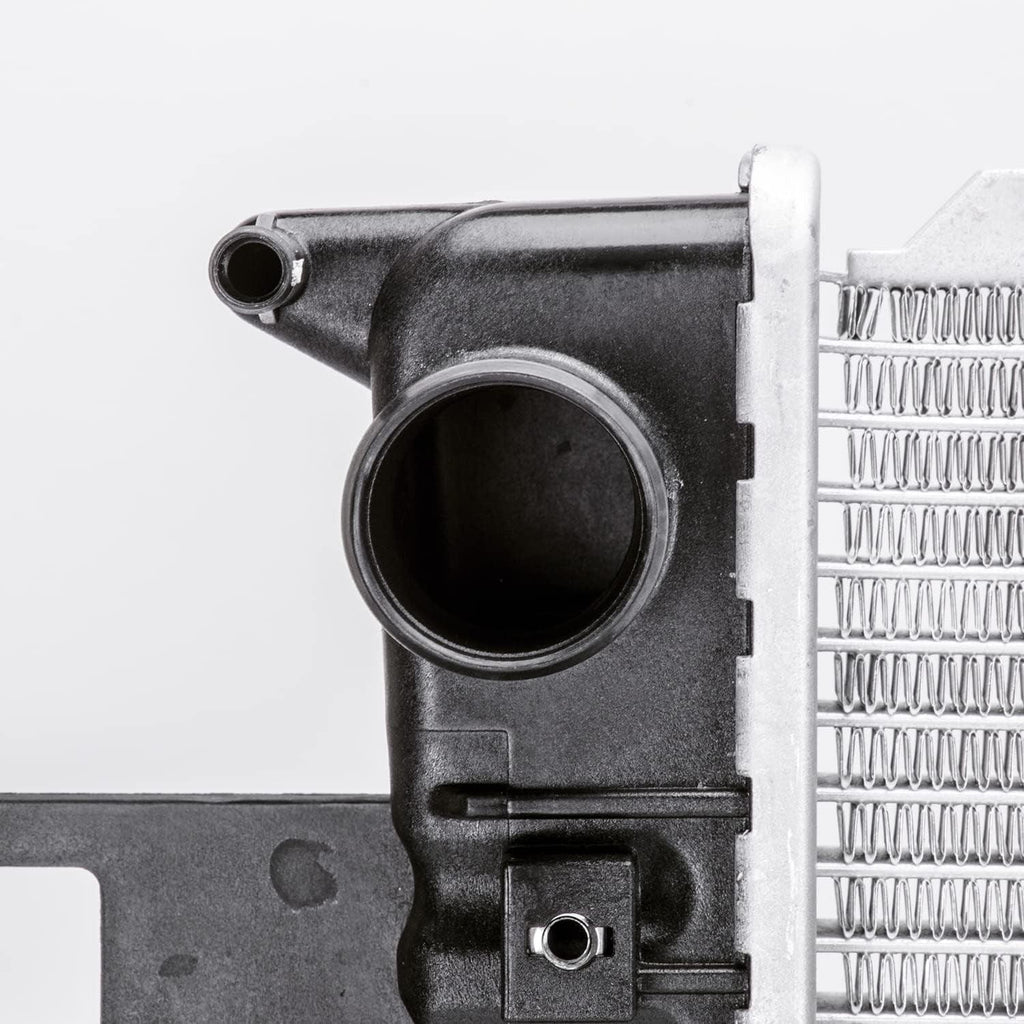 2481 Radiator Compatible with 2002-2005 Jeep Liberty