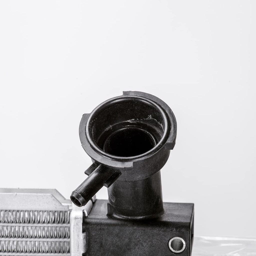 2562 Radiator Compatible with 2001-2005 Chevrolet Venture