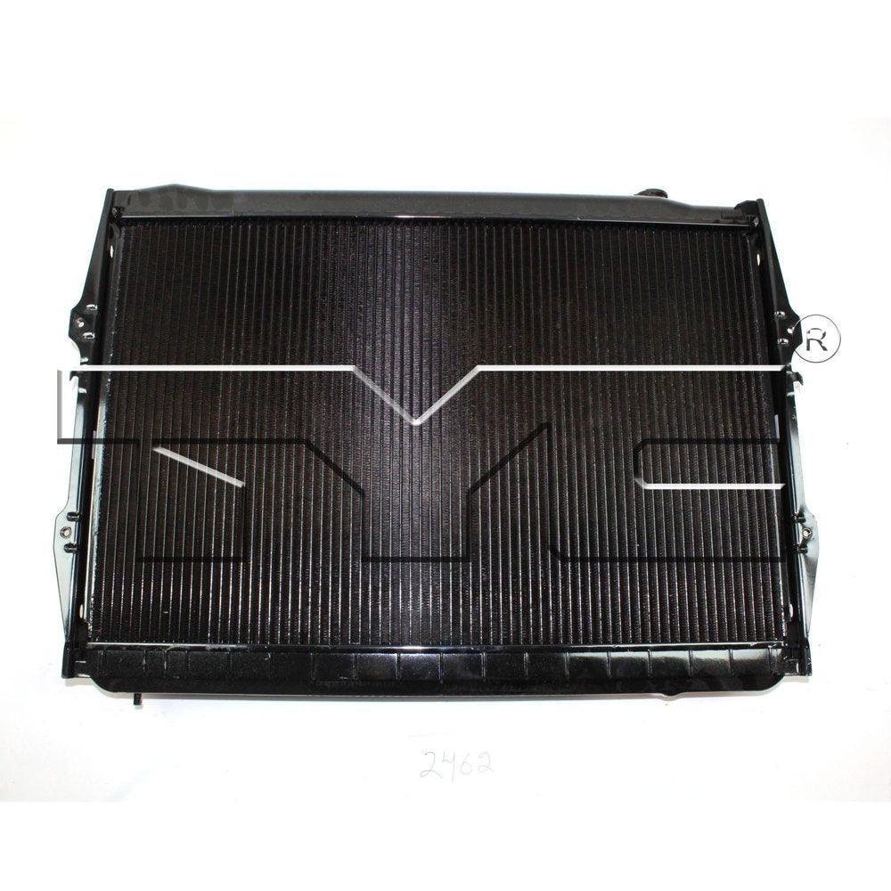 Radiator Fits 2003 Saturn Vue