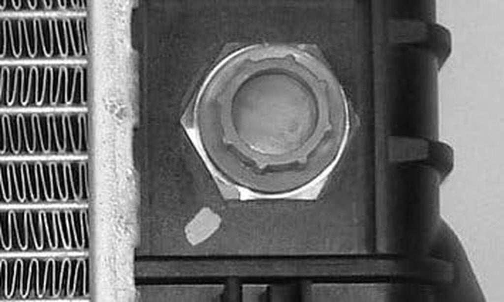 13097 Radiator Compatible with 2009-2010 Chevrolet Aveo