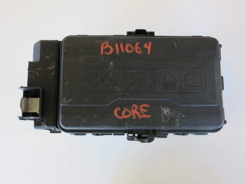16 17  Chevy Malibu 84144636 Fusebox Fuse Box Relay Unit Module