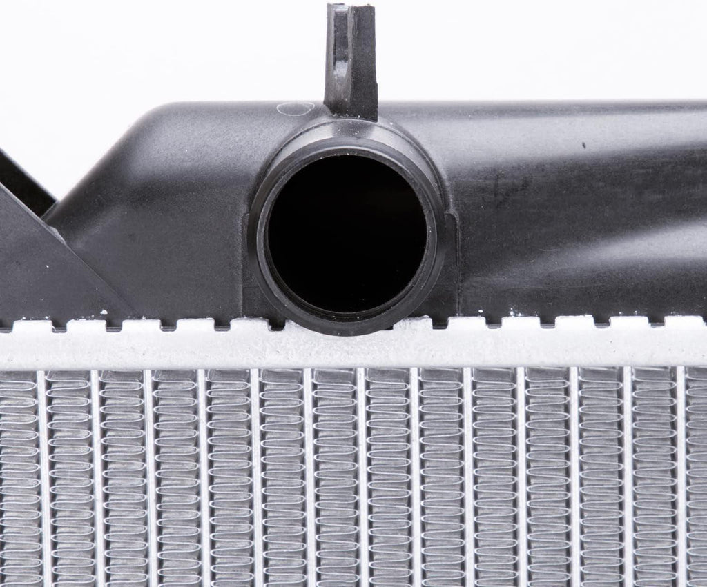 2430 Radiator Compatible with 2001-2006 Suzuki Xl-7