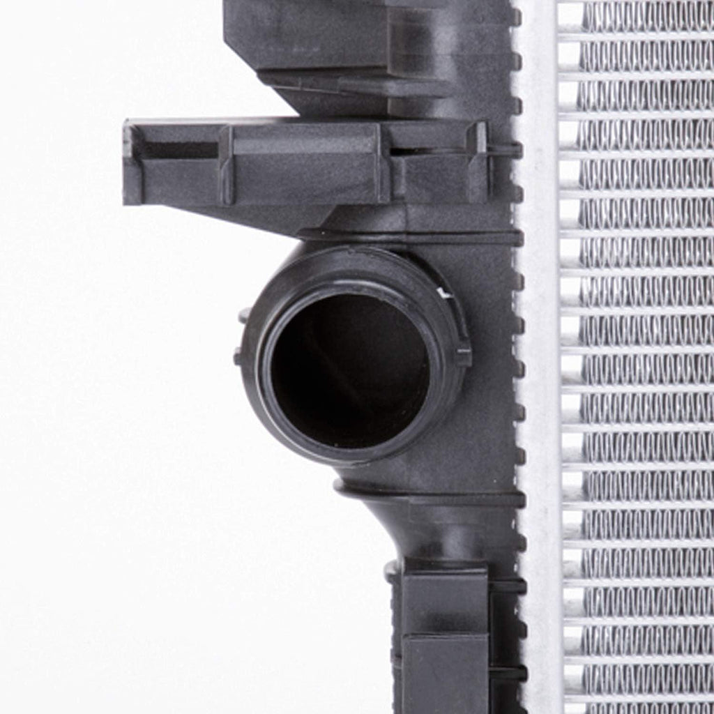 13352 Compatible with Ford Focus Replacement Radiator