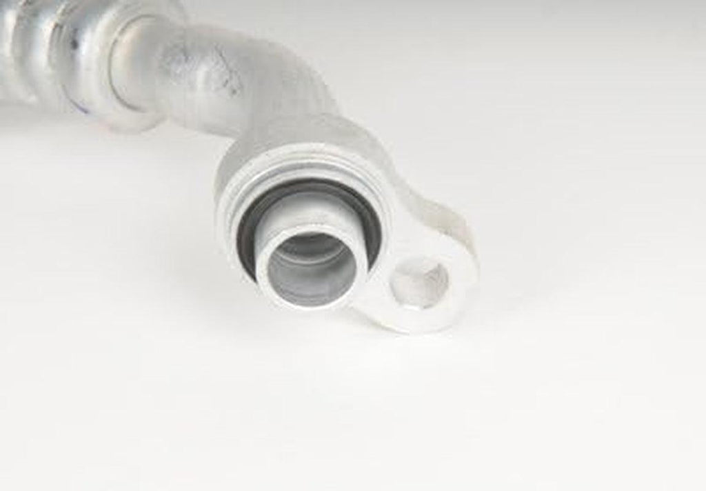 GM Genuine Parts 15-31009 Air Conditioning Compressor and Condenser Hose Assembly