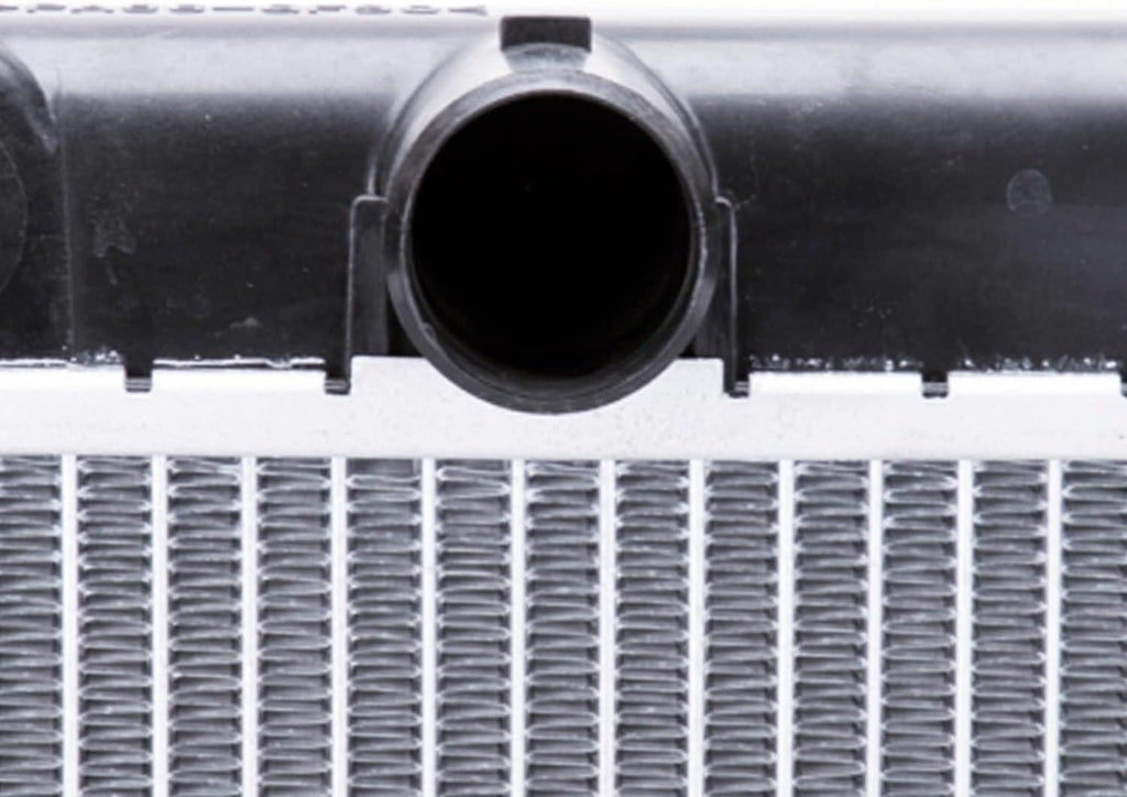 03-05 Dg N-Eon Srt-4 2.4L Mt 1R Pa Rad