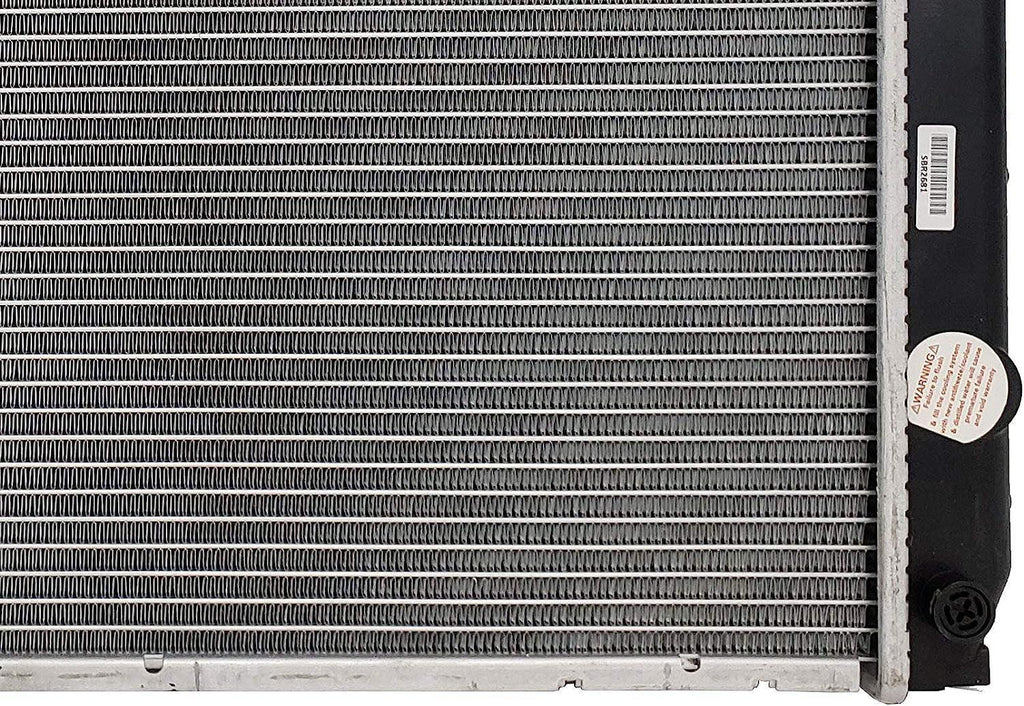 3570: Radiator Toyota Sienna 3.3L 2005-2004