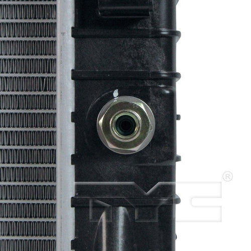 2138 Radiator Assembly for 97-04 Ford Mustang