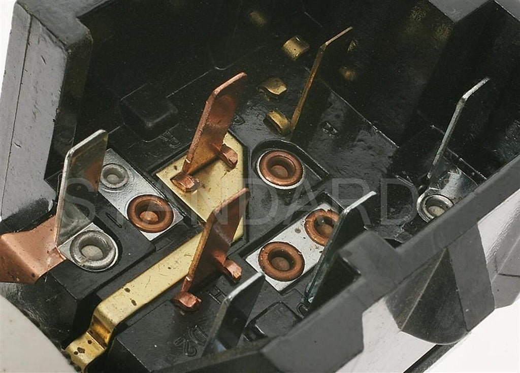 Headlight Switch for LTD, Courier, Fairmont, Fiesta, Mustang+More DS-195