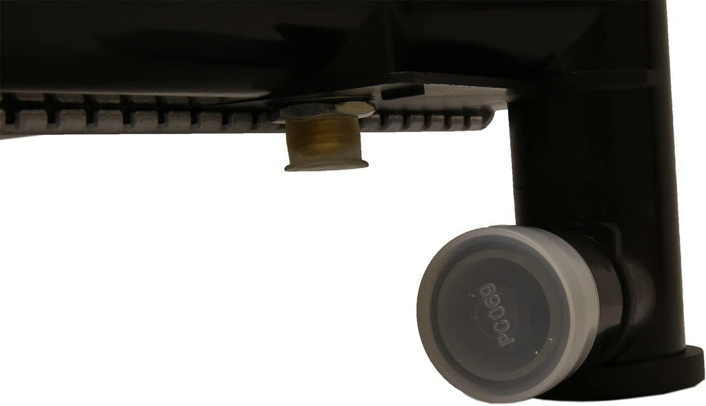 13049 Toyota 1-Row Plastic Aluminum Replacement Radiator