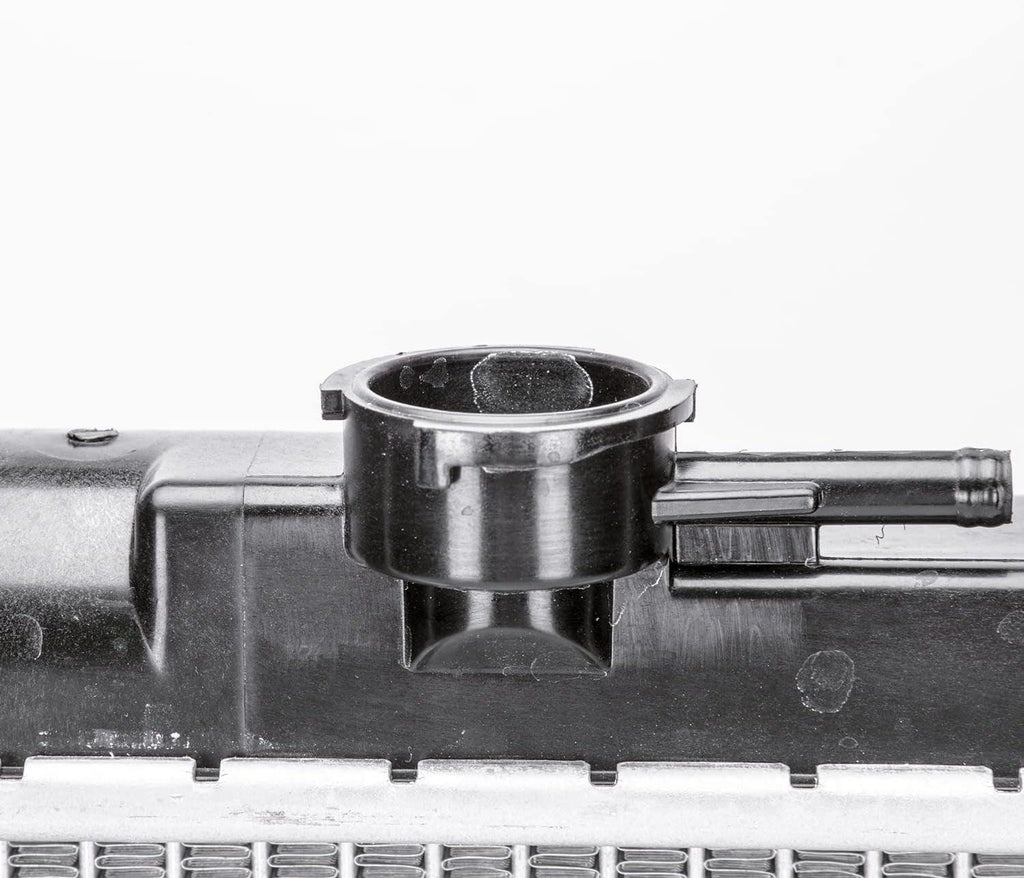 2278 Radiator Compatible with 1997-2004 Mitsubishi Montero