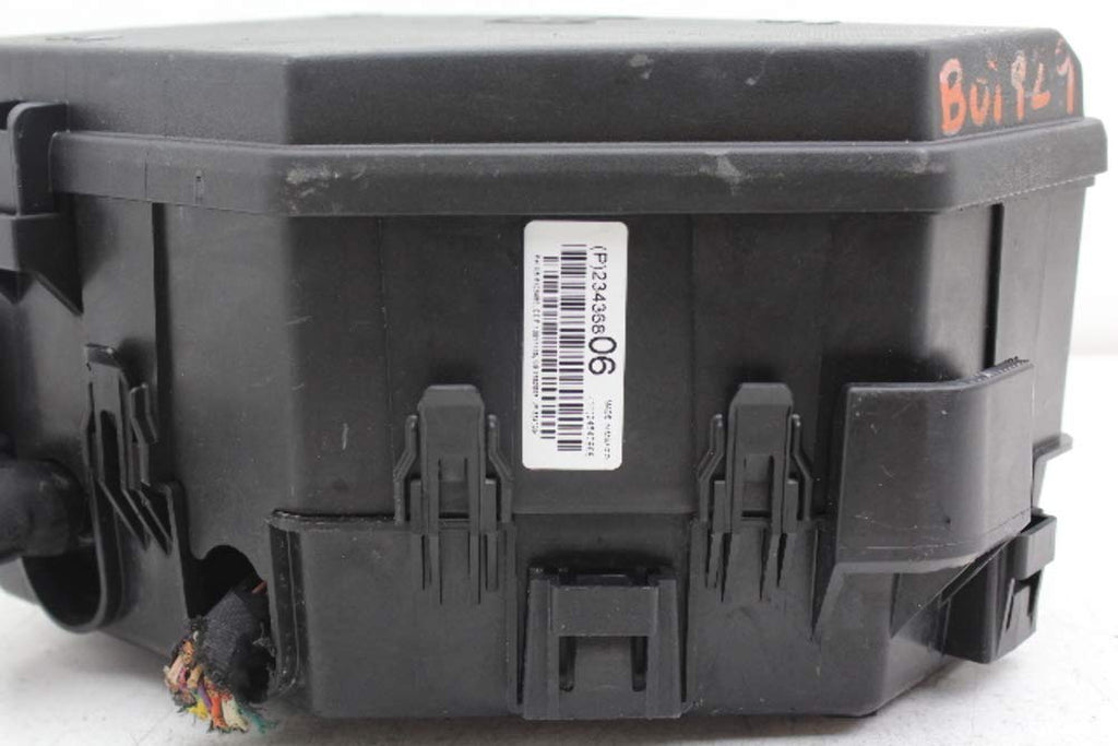 16 16 Enclave 23436806 Engine Fusebox Fuse Box Relay Control Unit