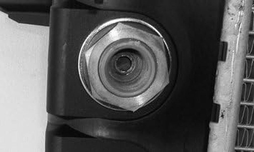 1164 Compatible with Ford Explorer 2-Row Plastic Aluminum Replacement Radiator