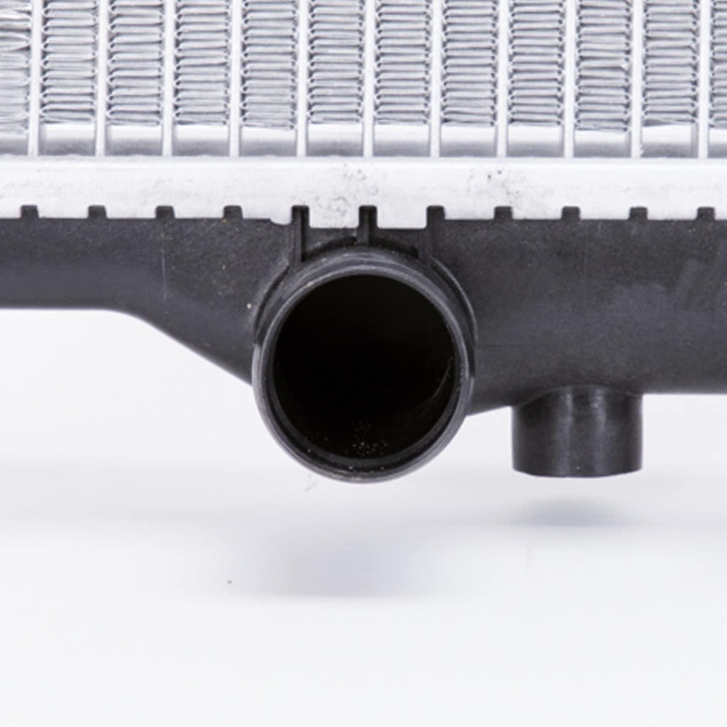1573 Compatible with NISSAN Altima 1-Row Plastic Aluminum Replacement Radiator