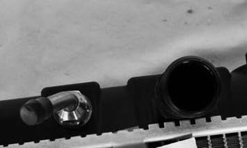 2797 Honda Accord 1-Row Plastic Aluminum Replacement Radiator