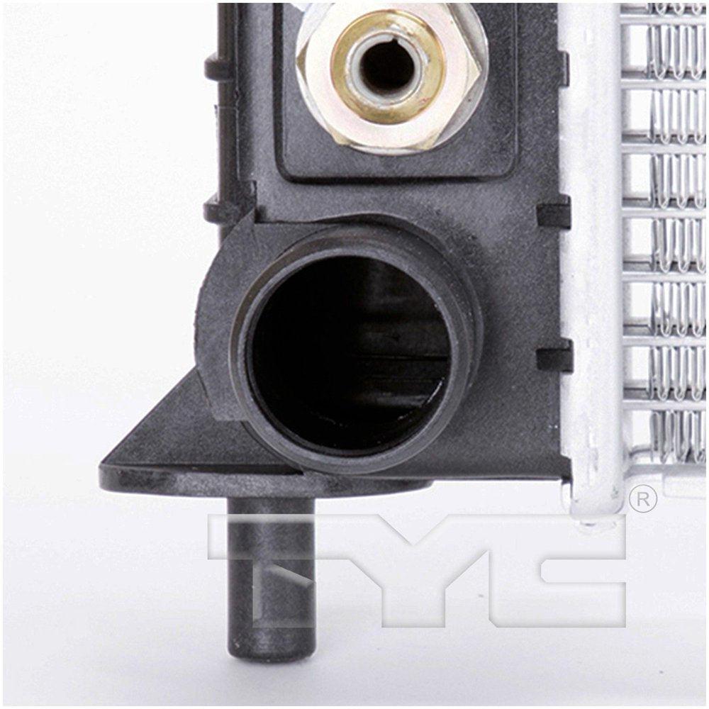 2819 Radiator Assembly for 04-08 Ford Lincoln F-150 Mark LT