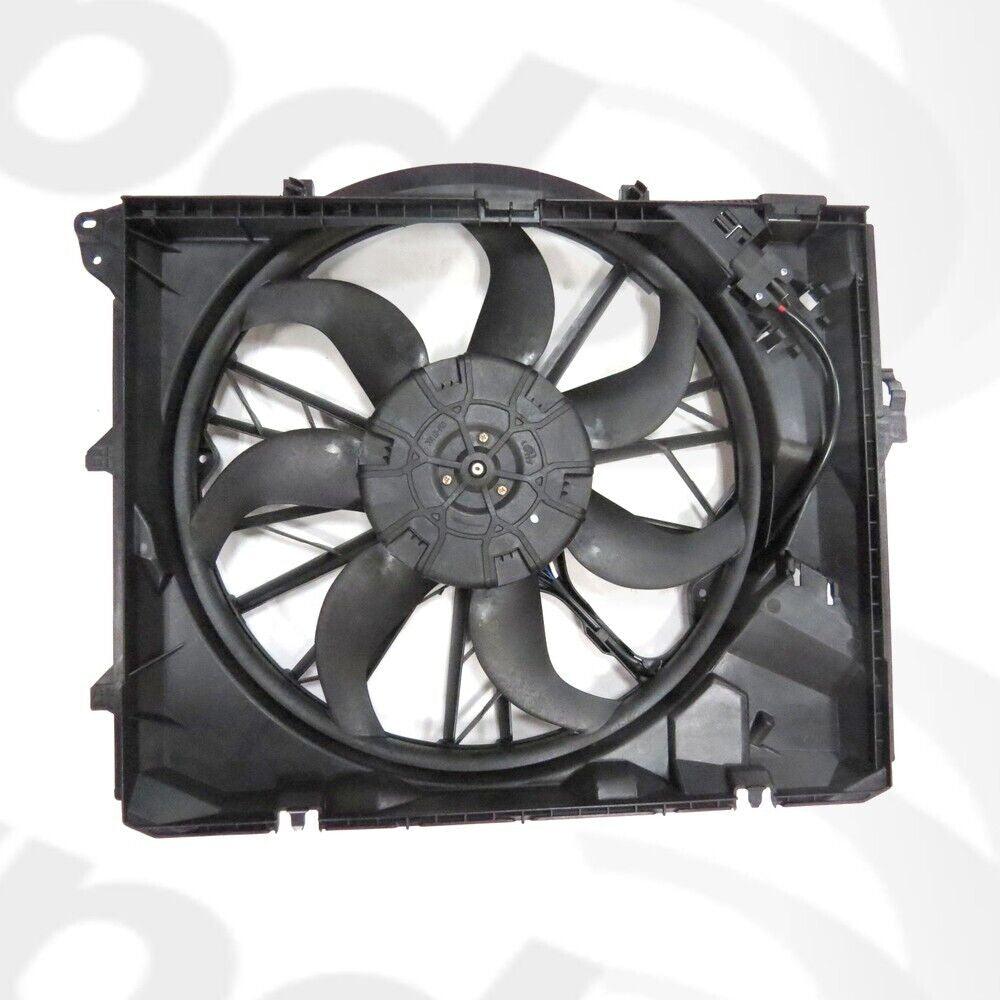 Global Parts Engine Cooling Fan Assembly for BMW 2811868
