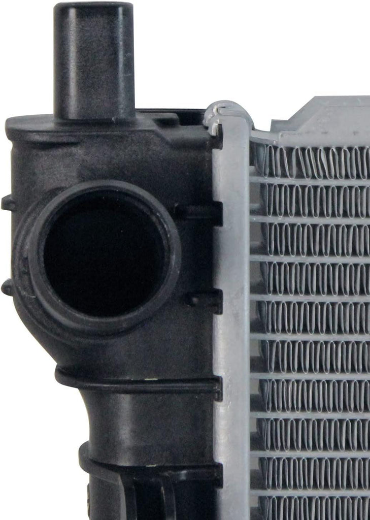 2852 Radiator Compatible with 2006-2008 Ford Crown Victoria