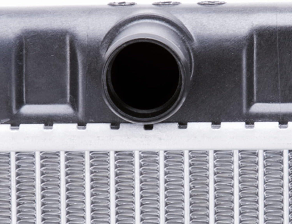 2346 Radiator Compatible with 2000-2006 Nissan Sentra