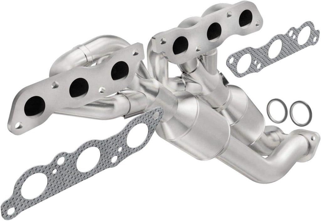 Magnaflow Manifold Catalytic Converter California Grade CARB Compliant 452843 - Stainless Steel 2.5In Main Piping, 31.1In Overall Length, Pre-And-Post Converter O2 Sensor - CA Legal Import Replacement