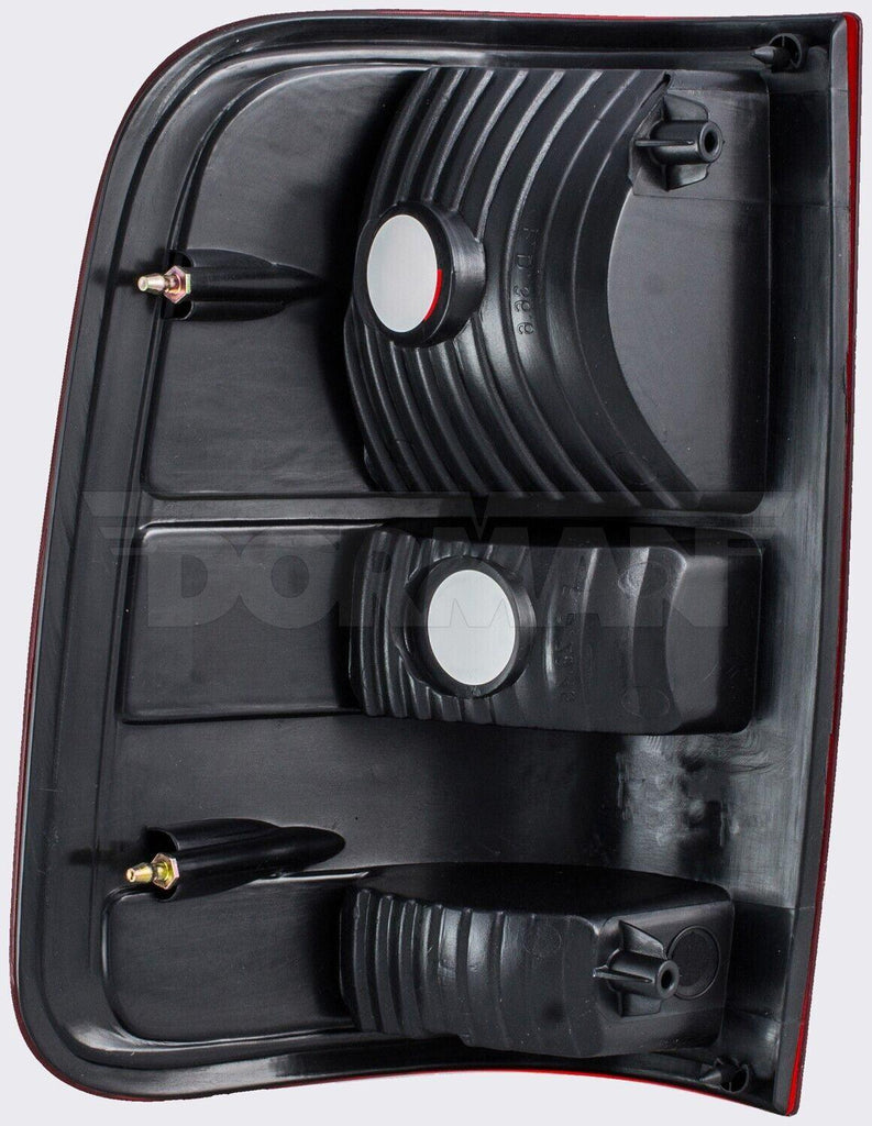 Dorman Tail Light Assembly for 04-06 F-150 1590327