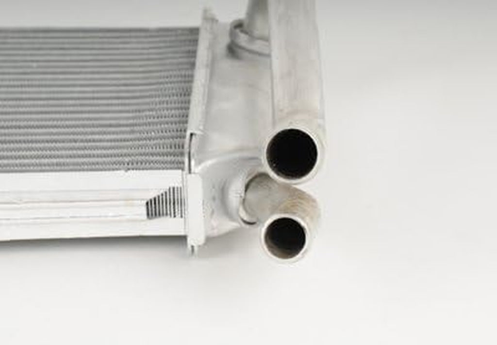 15-60048 GM Original Equipment Heater Core