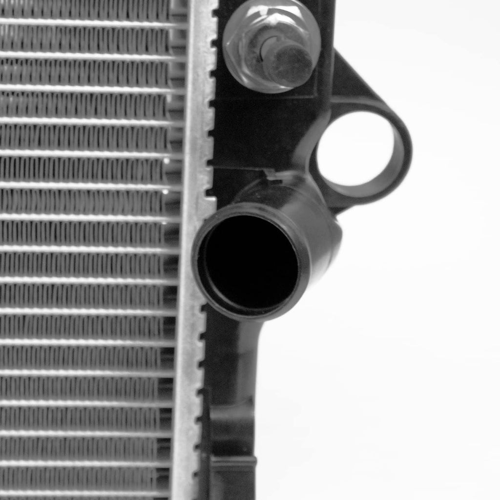 2690 Compatible with LEXUS GX470 1-Row Plastic Aluminum Replacement Radiator