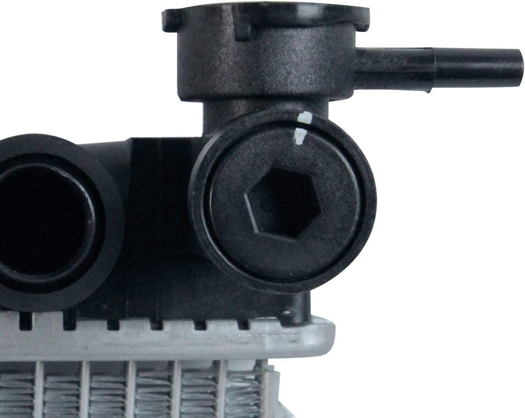 1178 Nissan Sentra 1-Row Plastic Aluminum Replacement Radiator