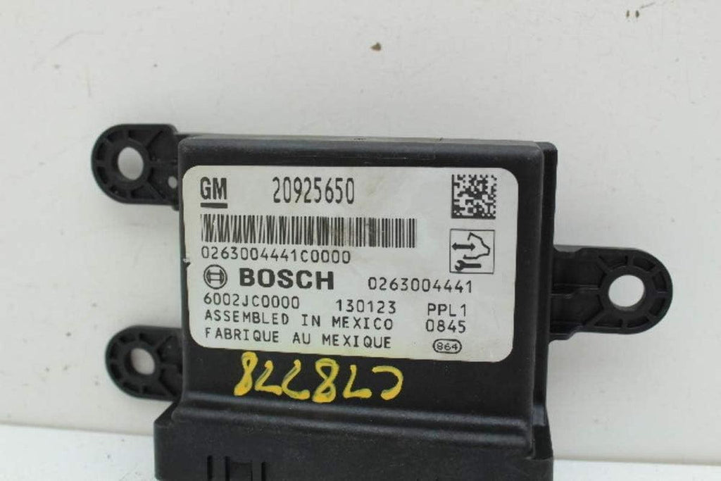 10-15 Camaro 20925650 Driver Park Assist Unit Module