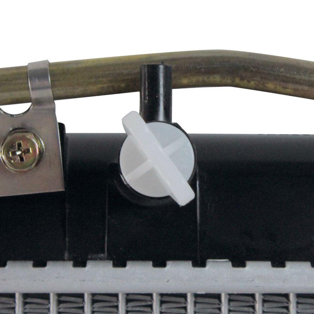 2435 for Toyota/Lexus 1-Row Plastic Aluminum Replacement Radiator Fits 1985 Jeep Scrambler